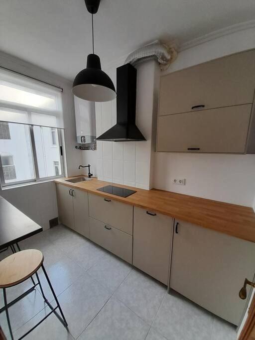 Apartamento Ático completamente equipado Plaza de España Ferrol Exterior foto
